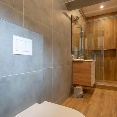 Sun And Centrum * 斯克拉斯卡波伦巴